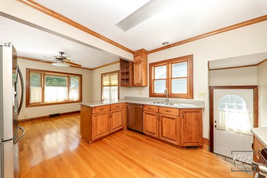1107 N Eagle St, Naperville, IL 60563 - photo 7