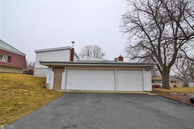 200 Delaware Ln, Whitehall, PA 18052 - photo 4