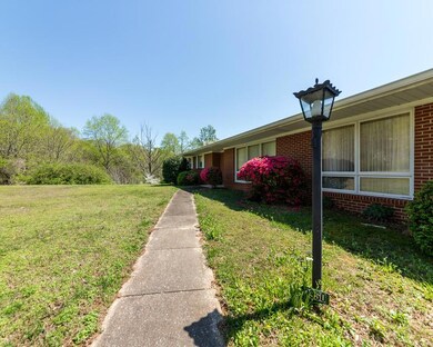 2960 Lewis Branch Rd, Tennessee Ridge, TN 37178 - photo 2