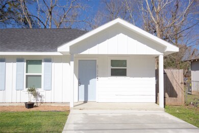 6709 Greenhurst St unit A, Houston, TX 77091 - photo 2