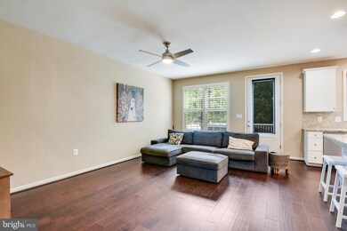 6647 Bartrams Forest Ln, Haymarket, VA 20169 - photo 3