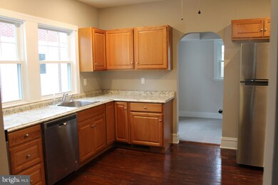 1105 W Broad St, Quakertown, PA 18951 - photo 4