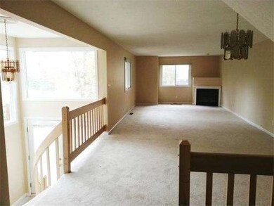 201 Algonquin Trail, Ashland, MA 01721 - photo 3