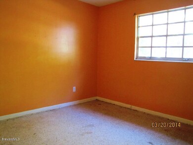 1st bedroom v1