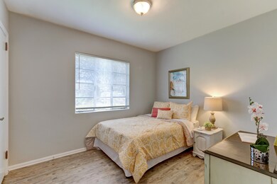 546 Sapelo Rd, Jacksonville, FL 32216 - photo 7