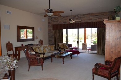 04 - Living Room
