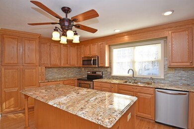 29 Shire Rd unit 29, Fitchburg, MA 01420 - photo 2