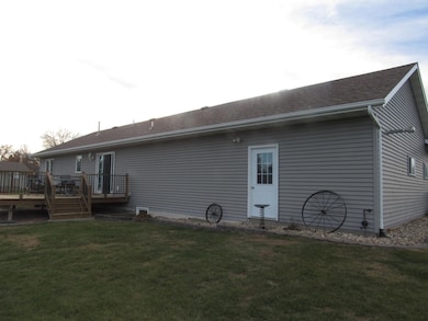 408 N Ludlow Ave, Rushmore, MN 56168 - photo 4