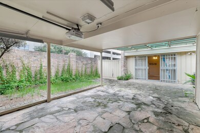 6350 Briar Rose Dr unit 185, Houston, TX 77057 - photo 2