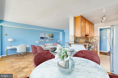 The Garfield unit 918, Washington, DC 20015 - photo 4