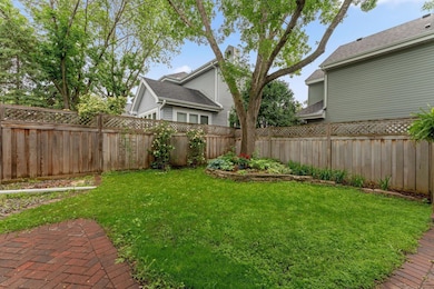 15655 17th Place N, Plymouth, MN 55447 - photo 2