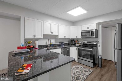 5657 Harpers Farm Rd unit A, Columbia, MD 21044 - photo 4