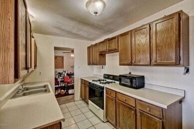 4 kitchen 2