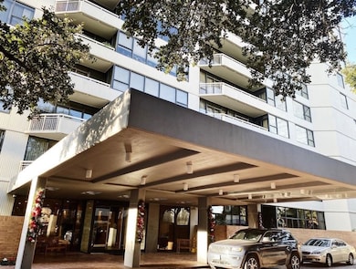 Elegant high rise living awaits you...