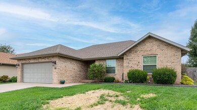983 W.. Cambridge, Nixa, MO-3
