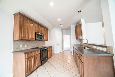 2323 Barton River Ct, Richmond, TX 77469 - photo 3