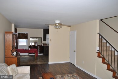 351 Calvert St, Chestertown, MD 21620 - photo 4