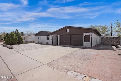 10340 Kaywood Ct, El Paso, TX 79925 - photo 7