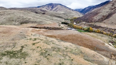 2075 Canyon Rd, Smithfield, UT 84335 - photo 3