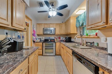 1216 S Mulberry St, Ennis, TX 75119 - photo 3