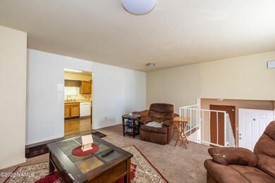 Front Living Rm/Entrance