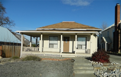 19 E 3rd St, Tonasket, WA 98855 - photo 5