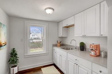 24 Riverside Ave, Hudson, NH 03051 - photo 4