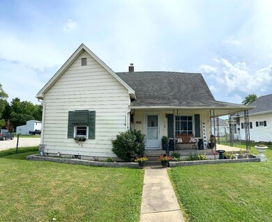 729 A St NE, Linton, IN 47441 - photo 2