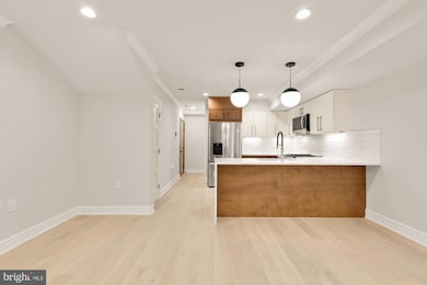 647 G St SE unit 1, Washington, DC 20003 - photo 2