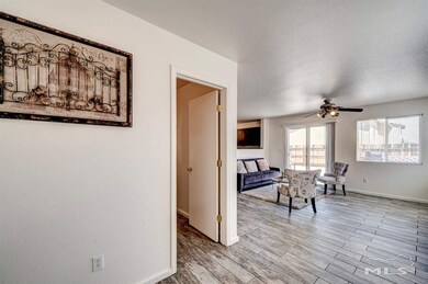 8790 Sunset Breeze Dr, Reno, NV 89506 - photo 5