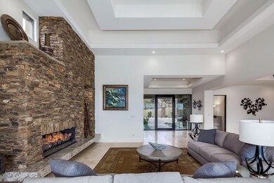 008_Living Room