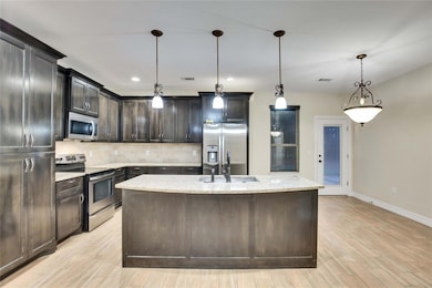 118 N Buckhorn Dr, Bastrop, TX 78602 - photo 5