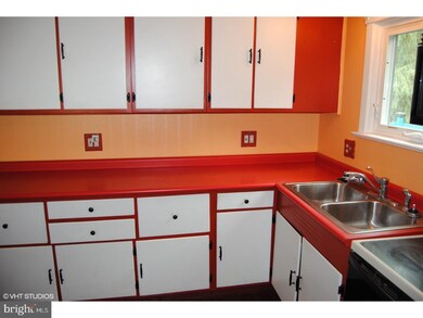 314 Northview Rd, Telford, PA 18969 - photo 7