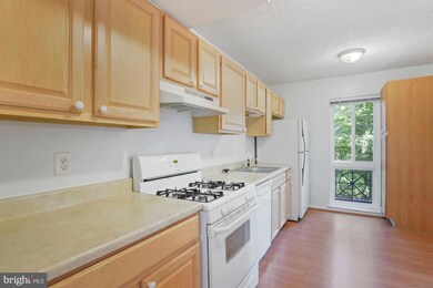11802 Breton Ct unit 21B, Reston, VA 20191 - photo 7