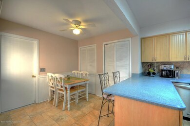 2 N Bath Ave unit A5 Long-large-007-Kitc