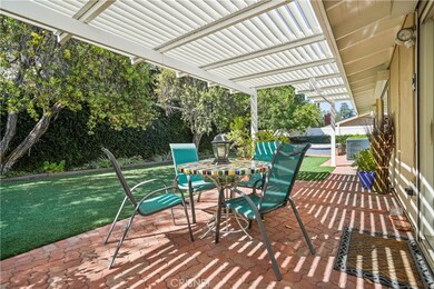 22700 Crespi St, Woodland Hills, CA 91364 - photo 3