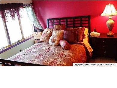 15 Arthur Ct, Staten Island, NY 10310 - photo 2