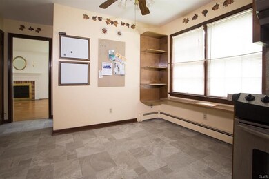 434 E Chestnut St, Nazareth, PA 18064 - photo 4