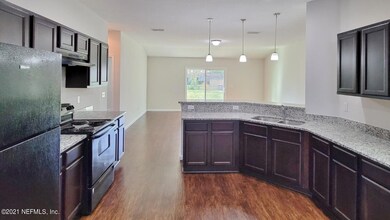 4628 Palmer Ave, Jacksonville, FL 32210 - photo 4