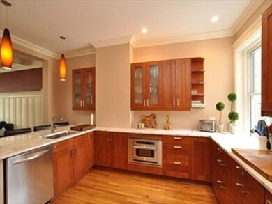 497 Boylston St unit 3, Brookline, MA 02445 - photo 6