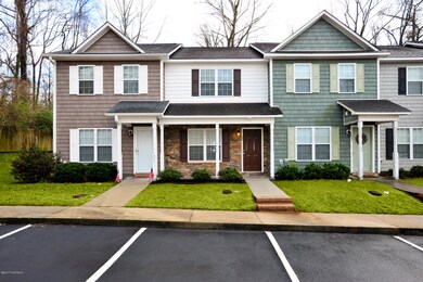 303 Doris Place Dr, Jacksonville, NC 28540 - photo 2