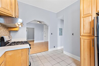153 Lincoln St unit 2R, Jersey City, NJ 07307 - photo 2