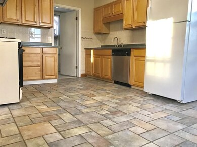 57 Cleverly Ct unit 1/f, Quincy, MA 02169 - photo 5