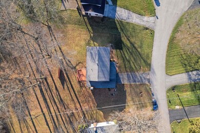 5873 Effingham Rd, Columbus, OH 43213 - photo 5