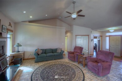 13811 Logez Ct SW, Olympia, WA 98512 - photo 4