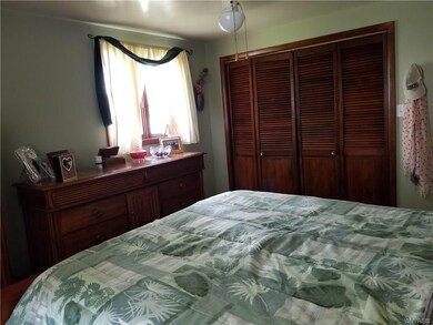 1450 Birch Dr, North Tonawanda, NY 14120 - photo 4