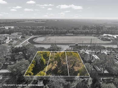 608 S Reagan St, West, TX 76691 - photo 2