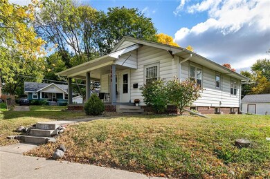 1609 41st St, Des Moines, IA 50310 - photo 5