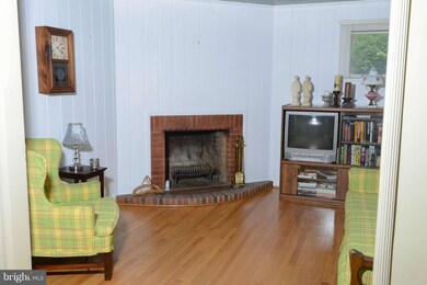 1208 Saint Andrews Way, Baltimore, MD 21239 - photo 7