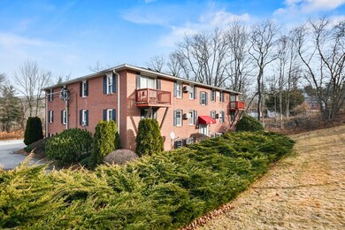 325 Ashland Ave unit 5, Southbridge, MA 01550 - photo 2